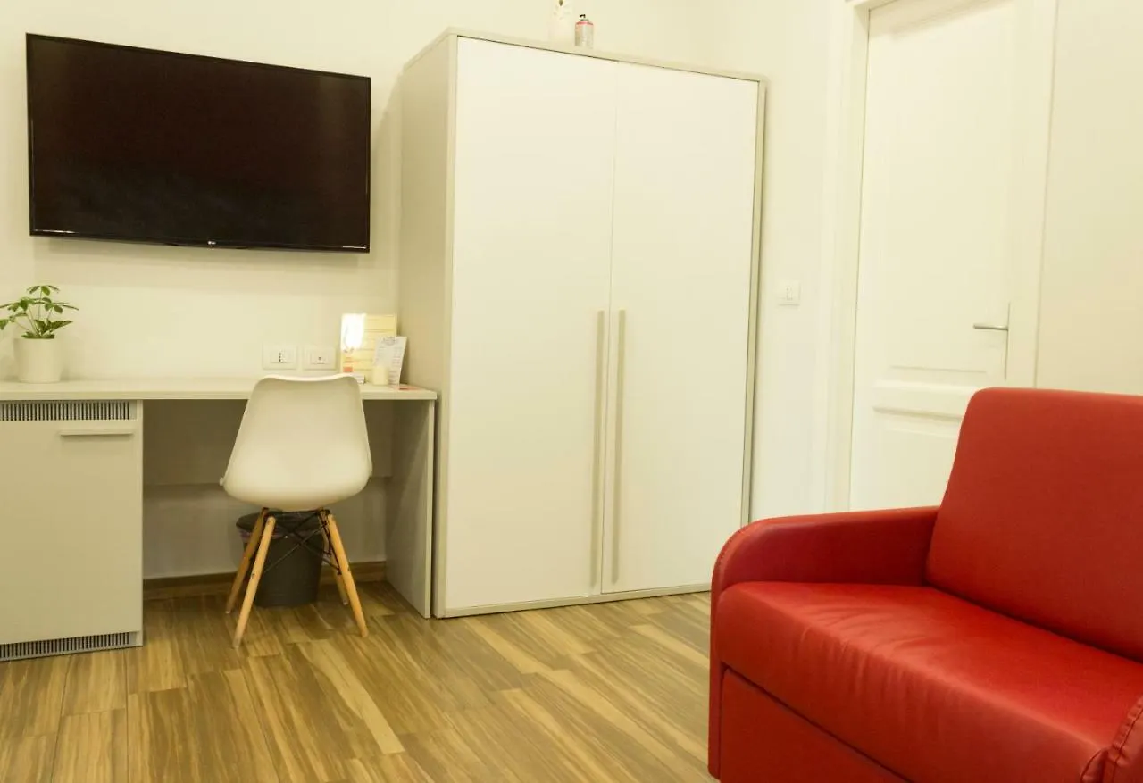Rooms Stazione Centrale Napoli 4*,  Italien