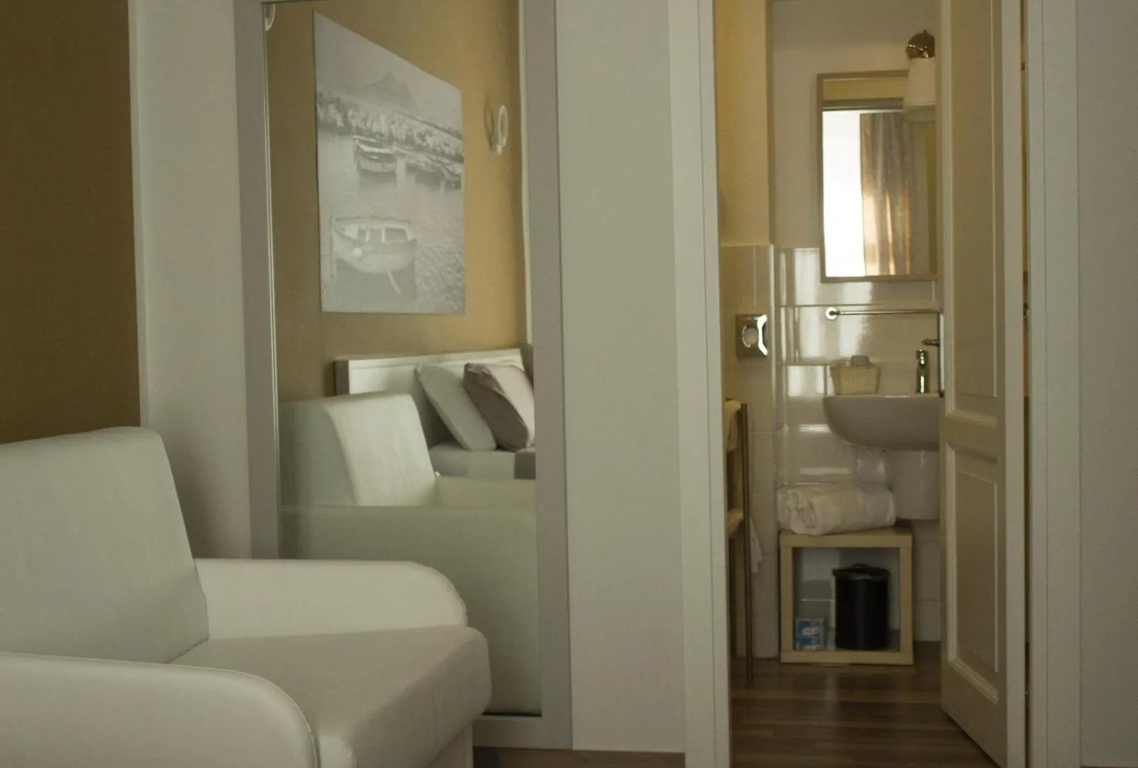 Gasthof Rooms Stazione Centrale Neapel