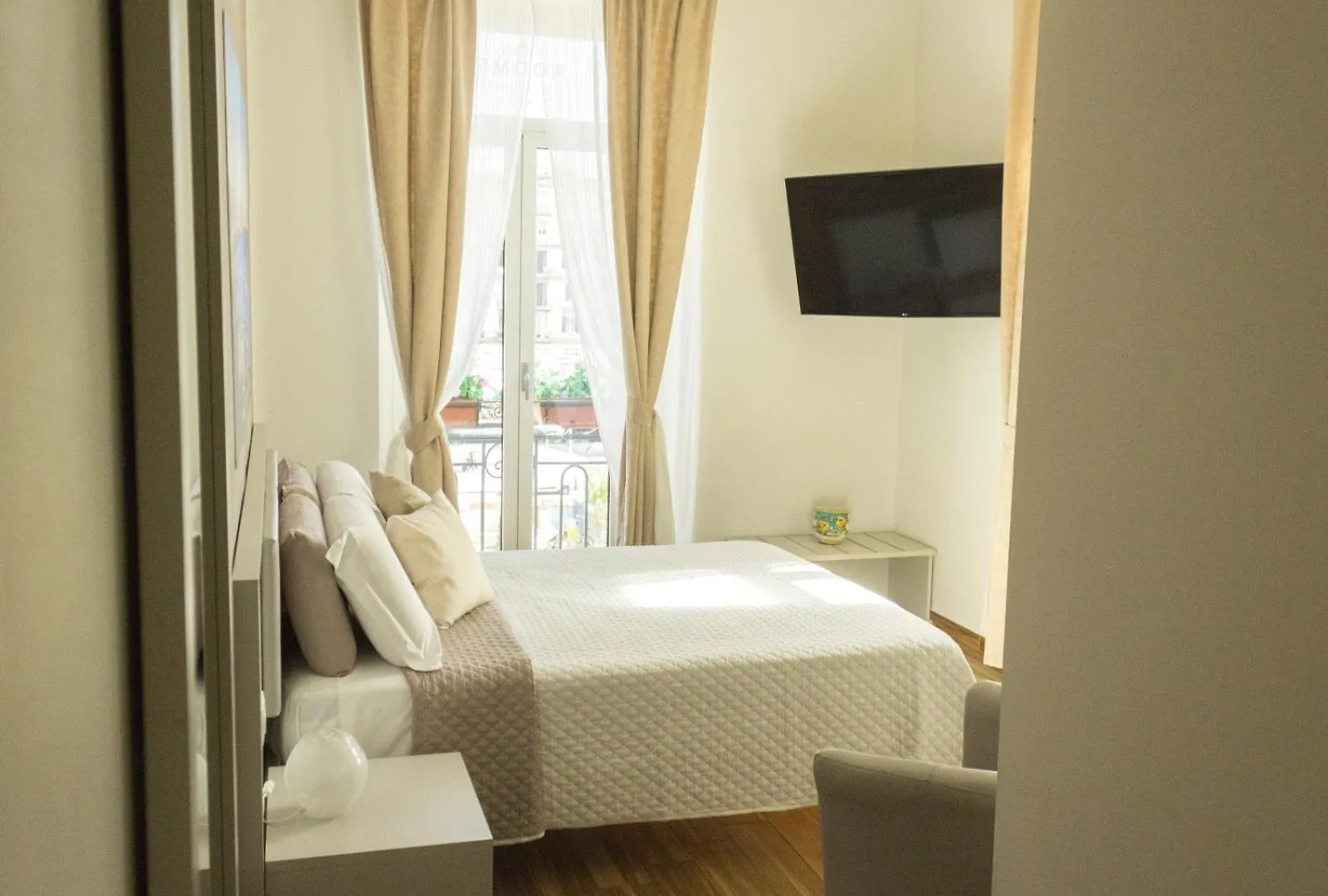 Gasthof Rooms Stazione Centrale Neapel
