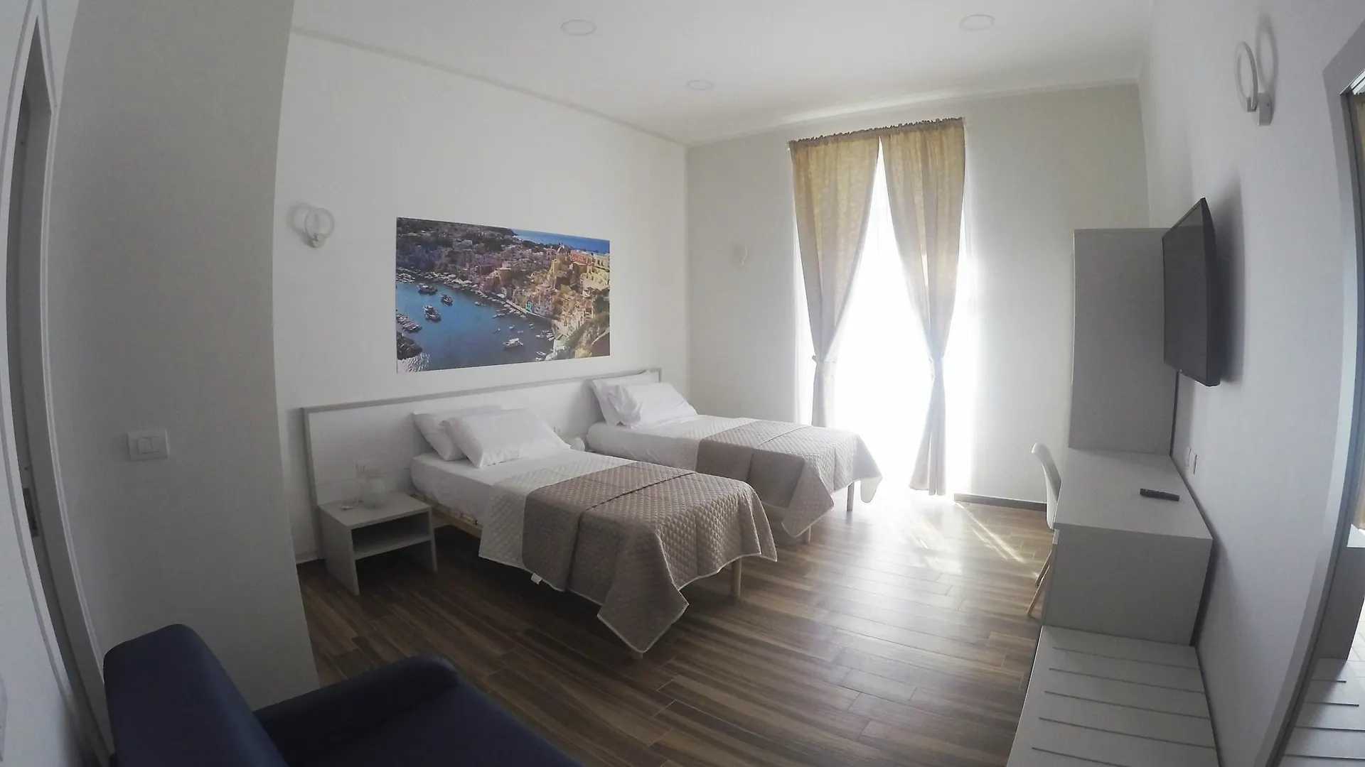 Rooms Stazione Centrale Neapel Italien